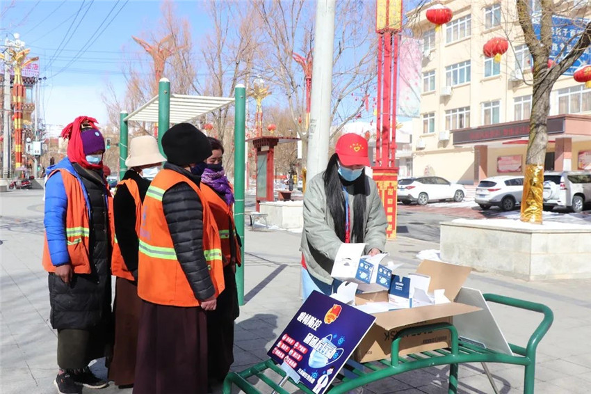 圖為志愿者.jpg 圖為志愿者.jpg