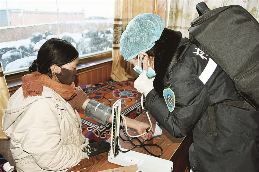 醫(yī)務(wù)人員.jpg 醫(yī)務(wù)人員.jpg