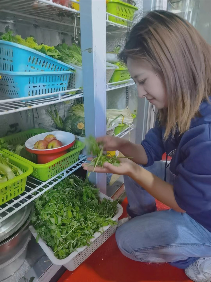 海來阿珍在.jpg 海來阿珍在.jpg